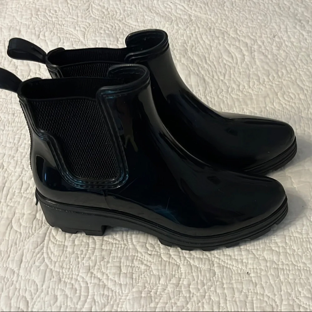 Seven7 Black Ankle Boots